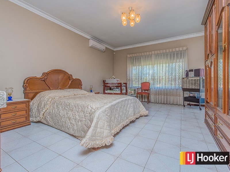 22 Kenwick Road, Kenwick WA 6107