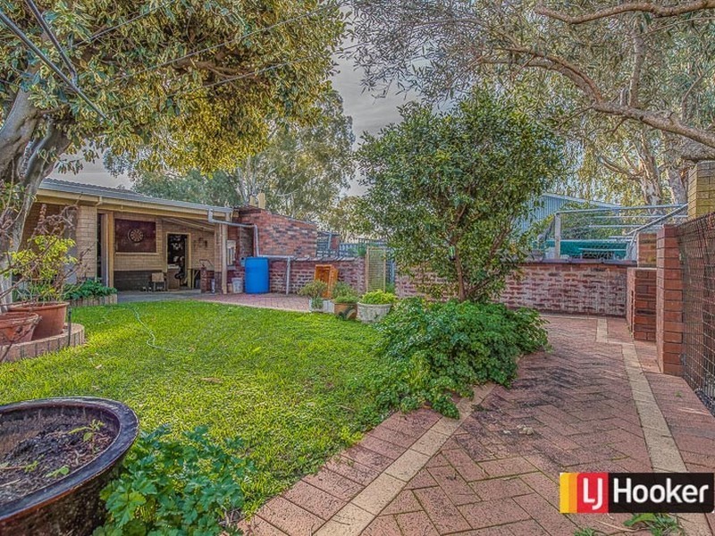 22 Kenwick Road, Kenwick WA 6107