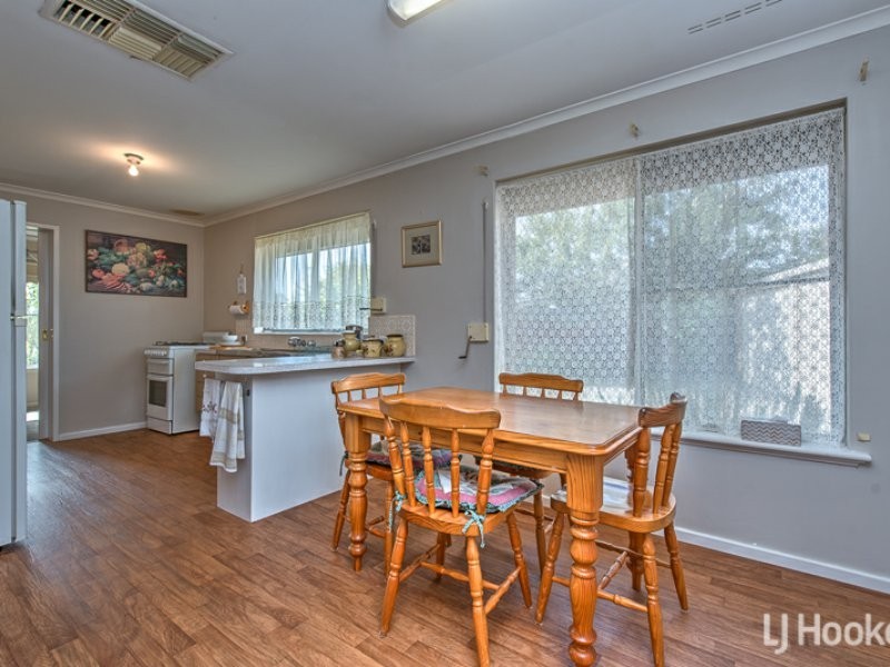 15 Ailsworth Court, Thornlie WA 6108