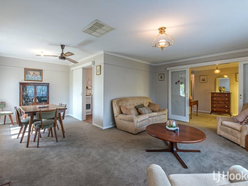 15 Ailsworth Court, Thornlie WA 6108