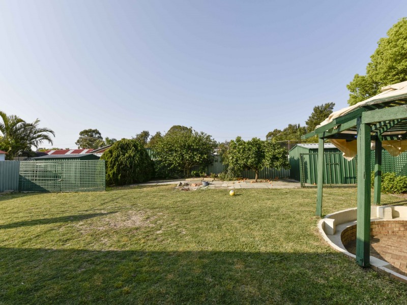 9 Dunholme Place, Huntingdale WA 6110