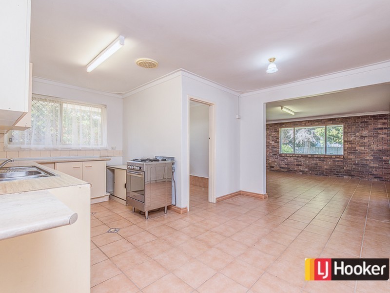 11 Blanche Street, Gosnells WA 6110