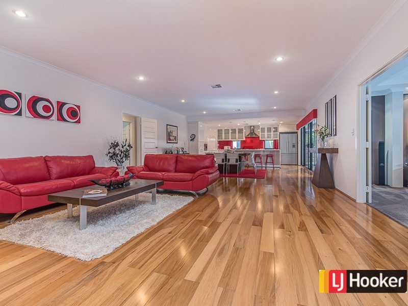 16 Stills Avenue, Harrisdale WA 6112