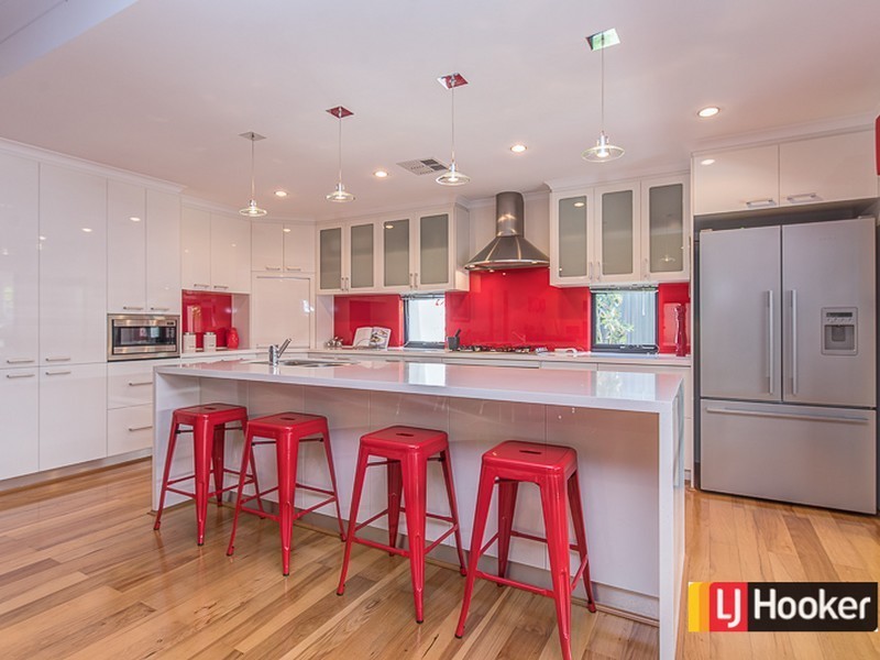 16 Stills Avenue, Harrisdale WA 6112