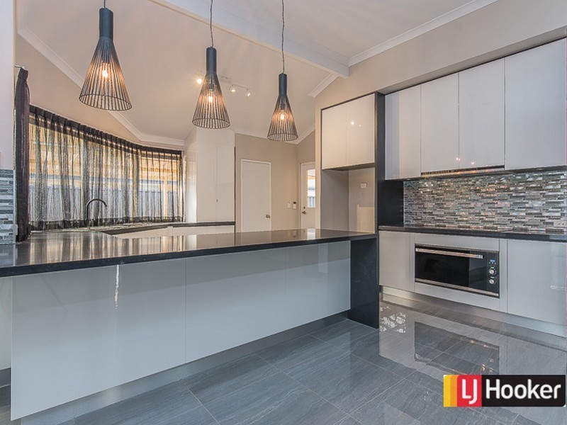 71 Southacre Drive, Canning Vale WA 6155