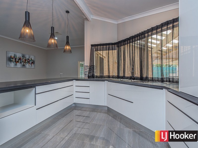 71 Southacre Drive, Canning Vale WA 6155