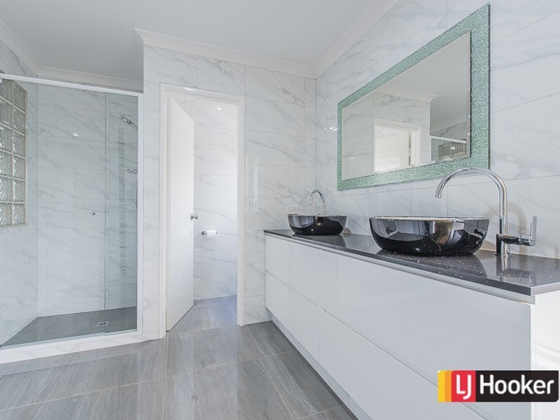 71 Southacre Drive, Canning Vale WA 6155