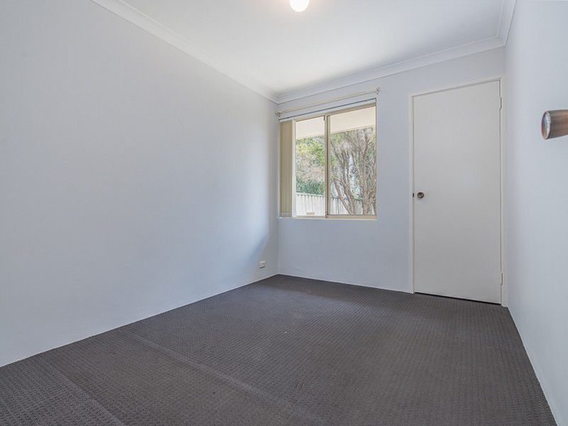 4/12 Firetail Place, Kenwick WA 6107