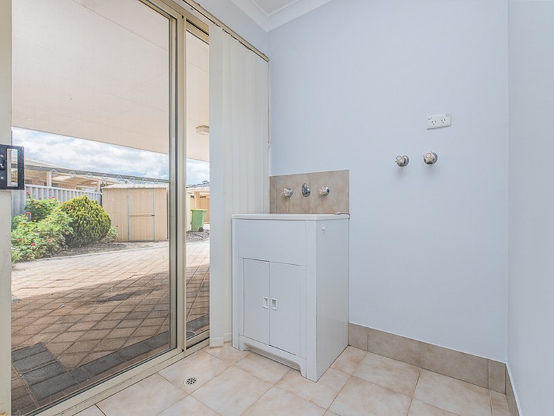 4/12 Firetail Place, Kenwick WA 6107