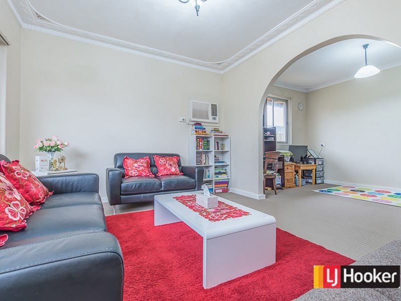 12B Clancy Way, Thornlie WA 6108