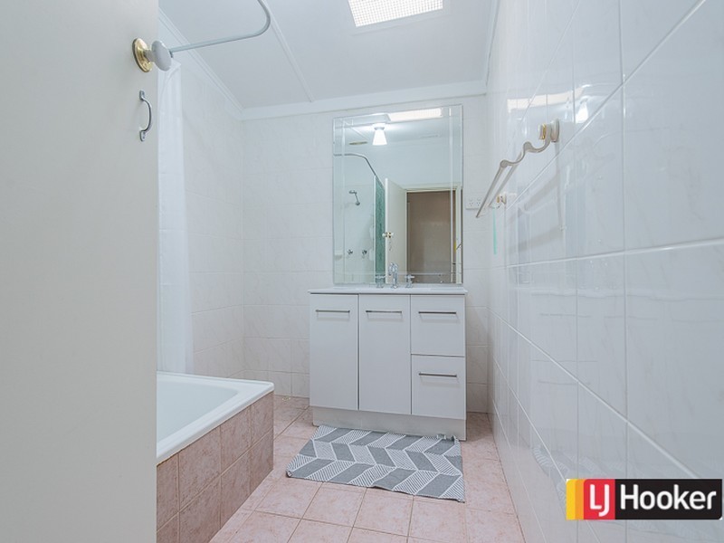 12B Clancy Way, Thornlie WA 6108