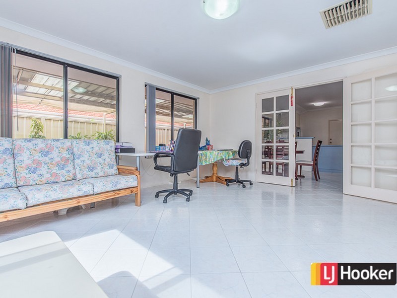 15 Montezuma Loop, Canning Vale WA 6155