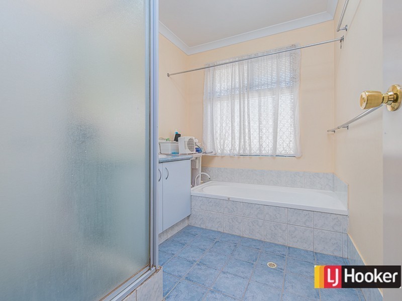 15 Montezuma Loop, Canning Vale WA 6155