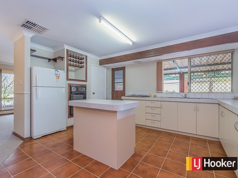 4 Burgandy Court, Thornlie WA 6108