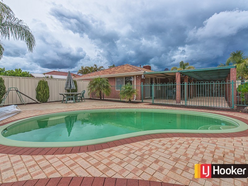 4 Burgandy Court, Thornlie WA 6108