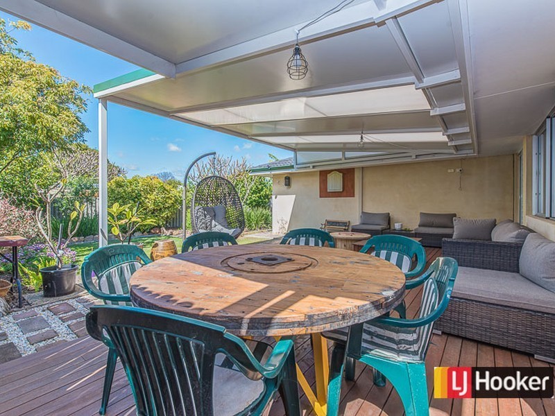 23 Parkside Drive, Thornlie WA 6108