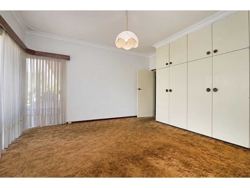 129 Belmont Road, Kenwick WA 6107