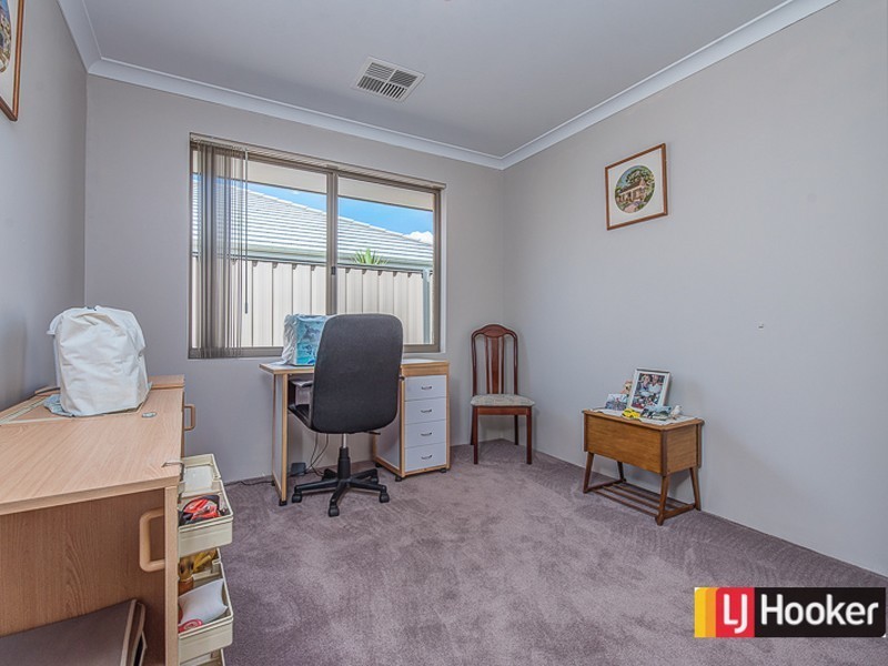 15 Pentecost Loop, Southern River WA 6110