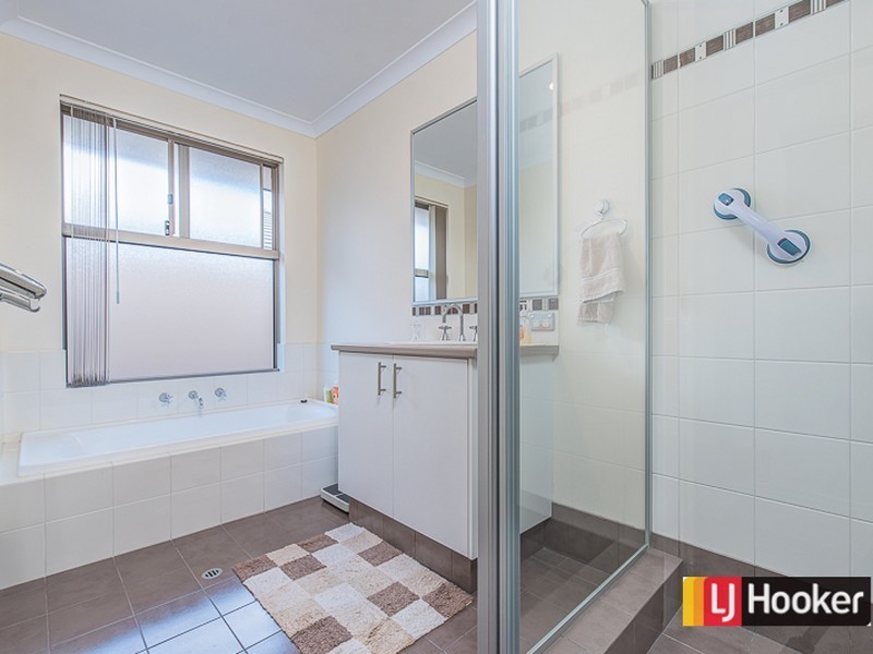 15 Pentecost Loop, Southern River WA 6110