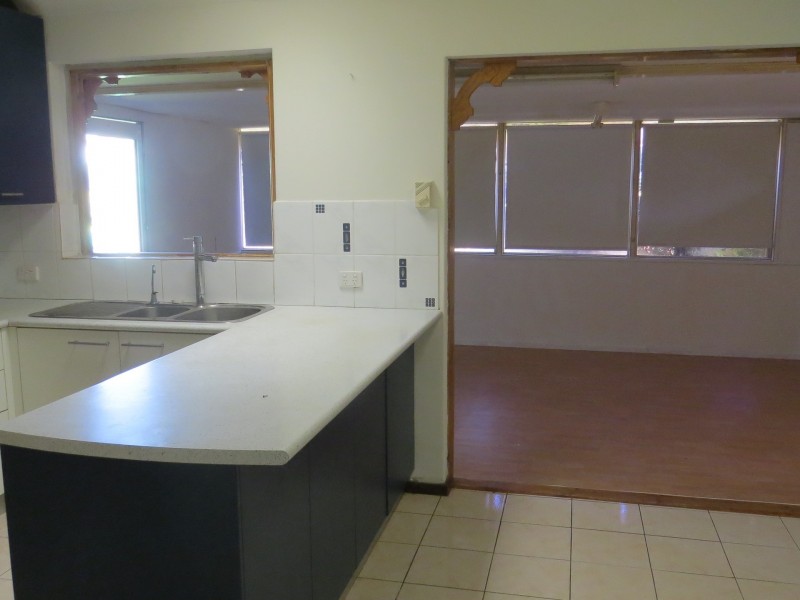 8 Ripplewood Avenue, Thornlie WA 6108