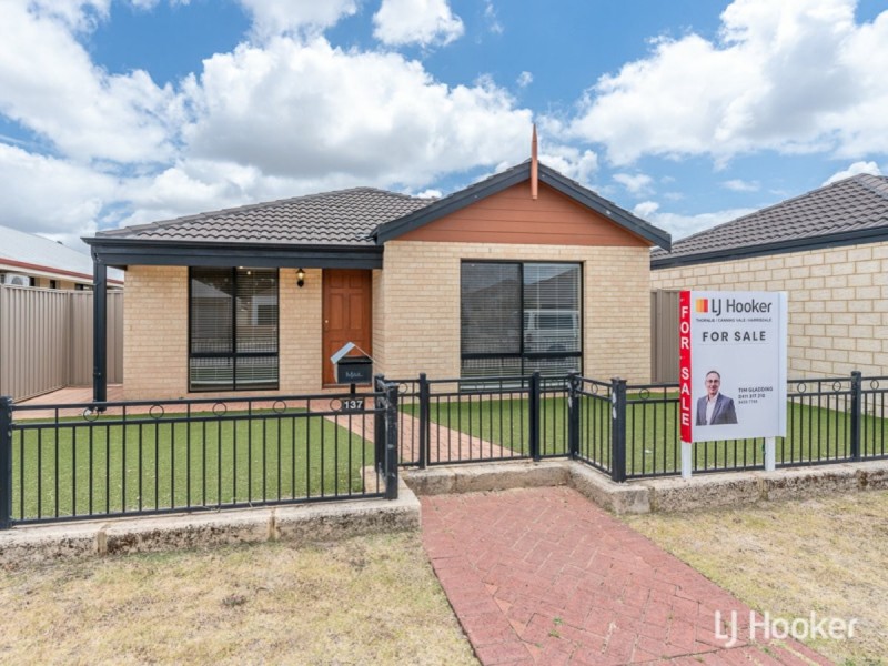 137 Boardman Road, Canning Vale WA 6155