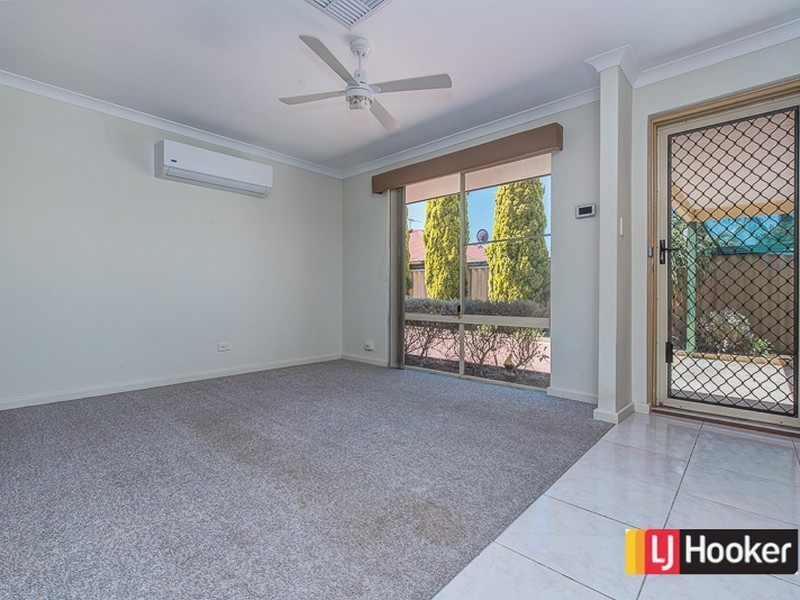 8B Exmouth Place, Thornlie WA 6108