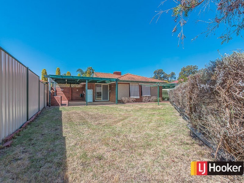 8B Exmouth Place, Thornlie WA 6108