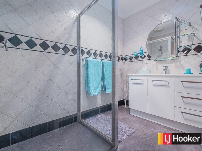 16 Anderson Way, Thornlie WA 6108