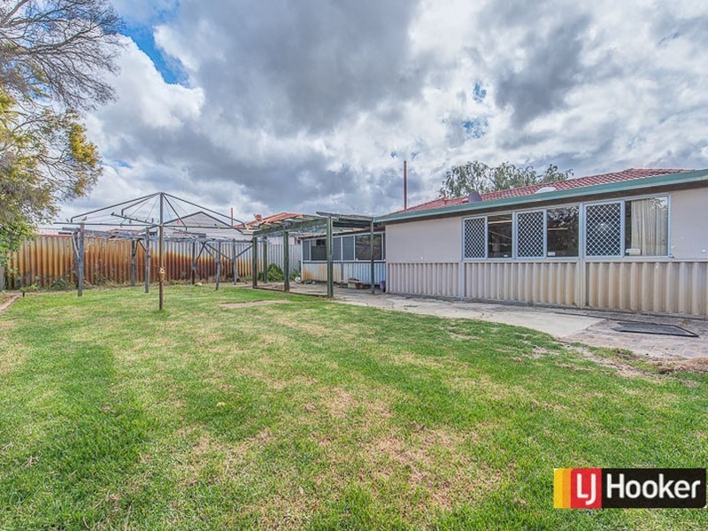 6 Lind Court, Langford WA 6147