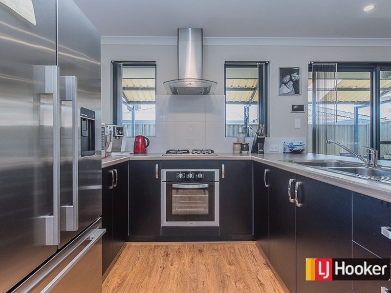 48 Carbeen View, Piara Waters WA 6112