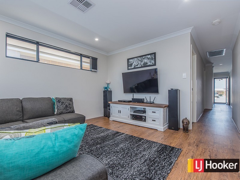 48 Carbeen View, Piara Waters WA 6112