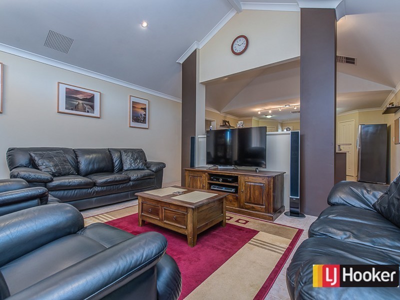 6 Rand Street, Maddington WA 6109