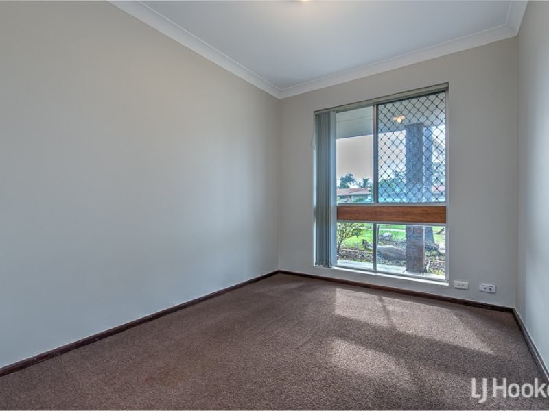 19 Storey Road, Thornlie WA 6108