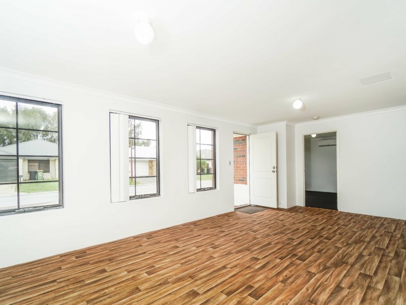 8 Gowrie Approach  (formally Pinnaster Bld, Canning Vale WA 6155