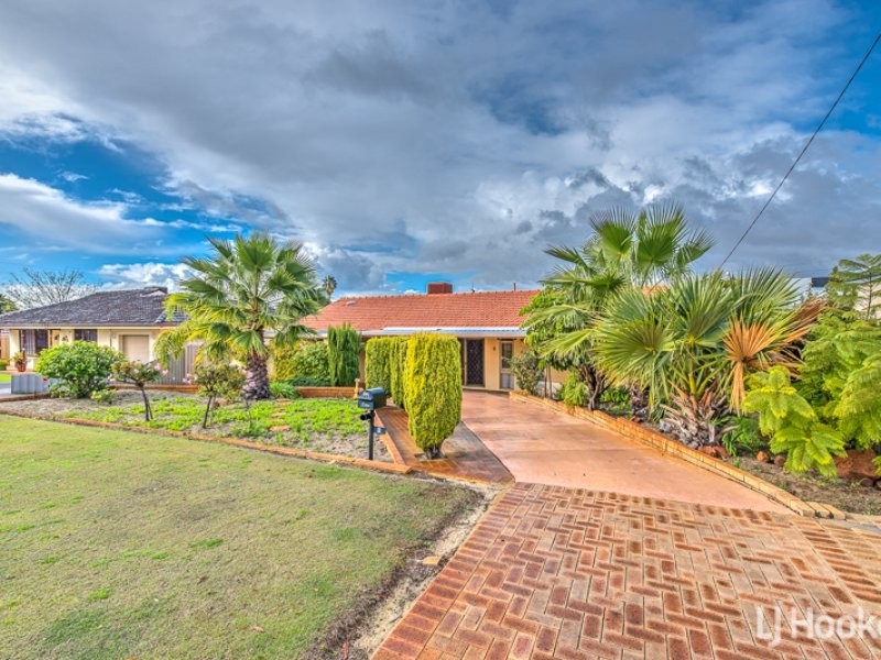 8 Debenham Street, Thornlie WA 6108