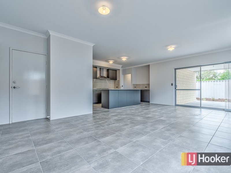 4 Bernice Way, Thornlie WA 6108