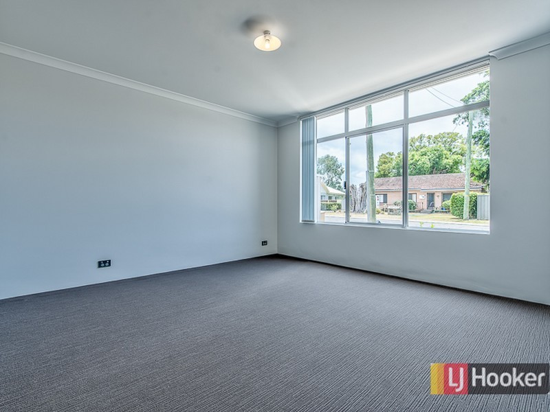 4 Bernice Way, Thornlie WA 6108