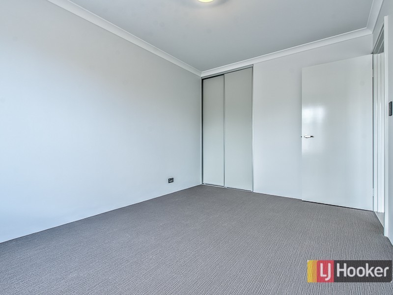 4 Bernice Way, Thornlie WA 6108