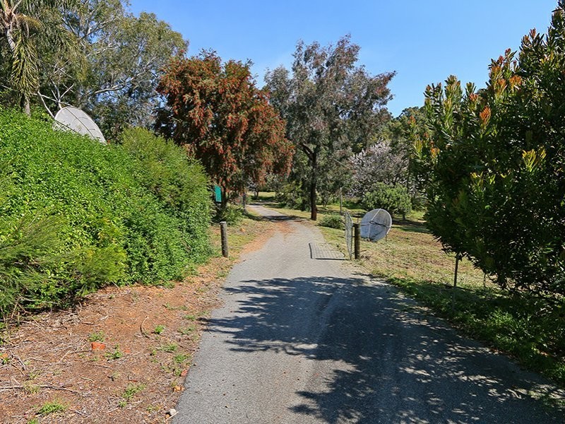 520 Albany Highway, Bedfordale WA 6112