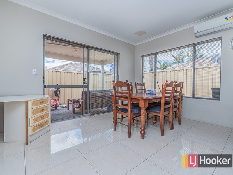 2/13 Bray Street, Kelmscott WA 6111