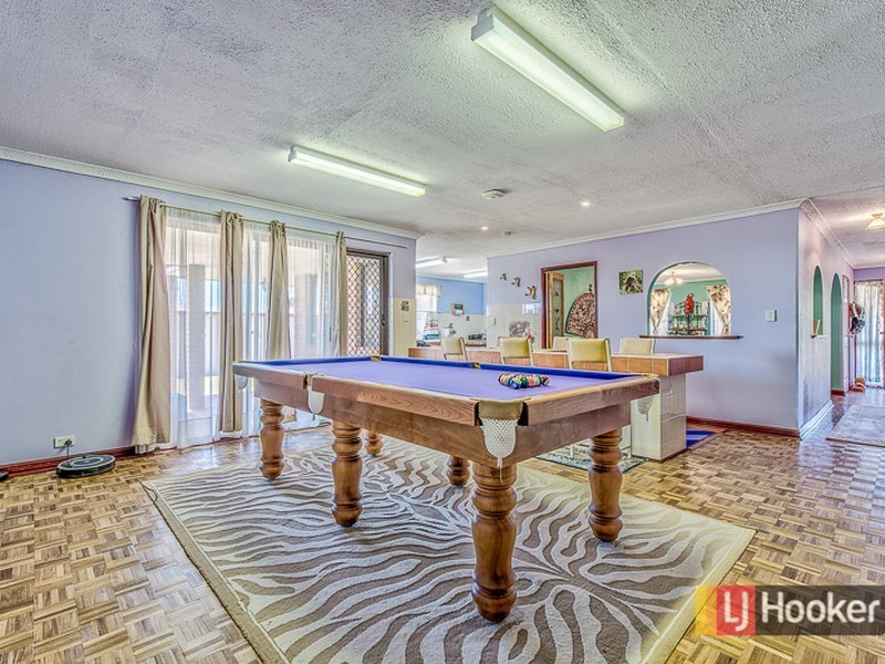 810 Nicholson Road, Oakford WA 6121