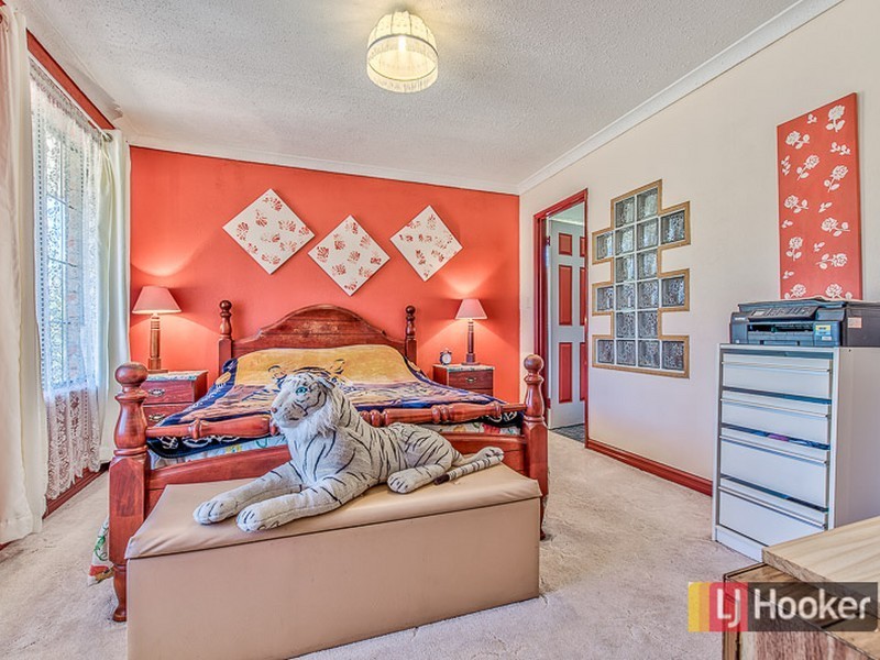 810 Nicholson Road, Oakford WA 6121