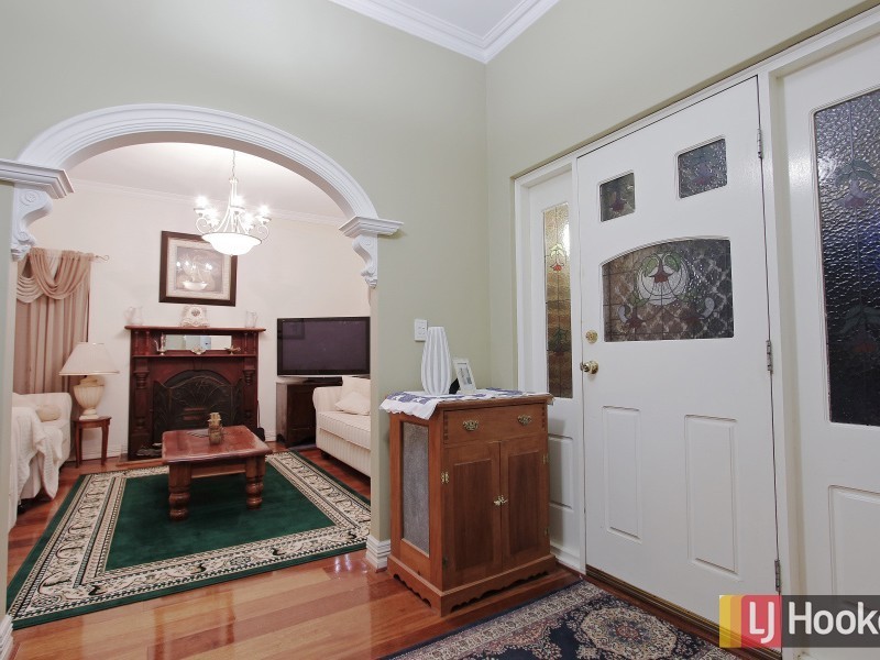 51 Waterperry Drive, Canning Vale WA 6155