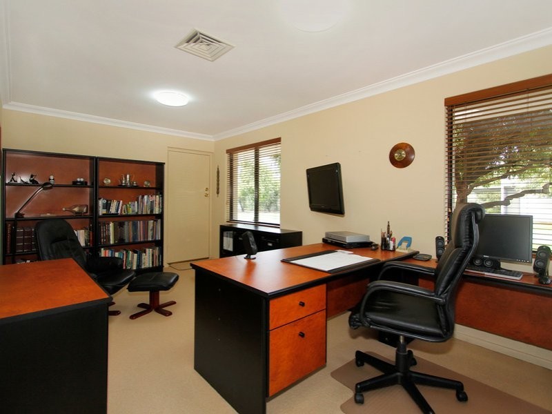 11 Passmore Street, Southern River WA 6110