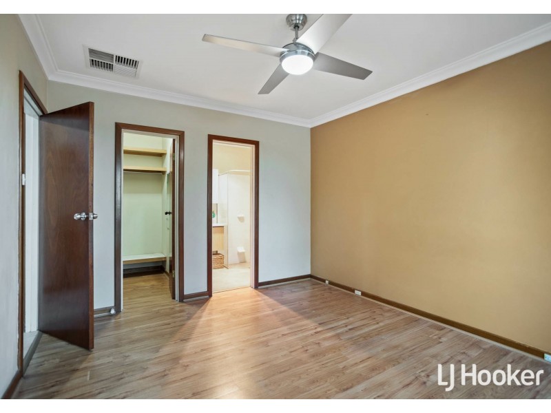 25 Hughenden Drive, Thornlie WA 6108
