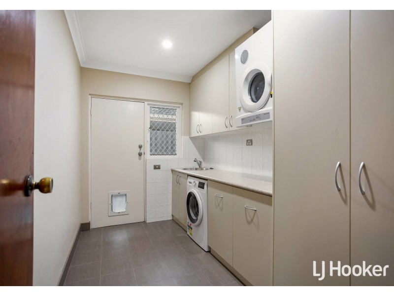 25 Hughenden Drive, Thornlie WA 6108