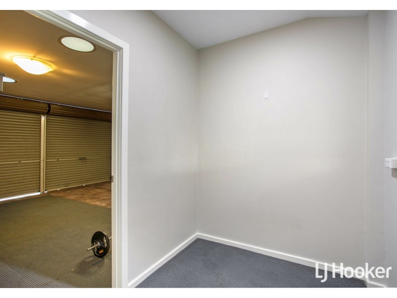 25 Hughenden Drive, Thornlie WA 6108