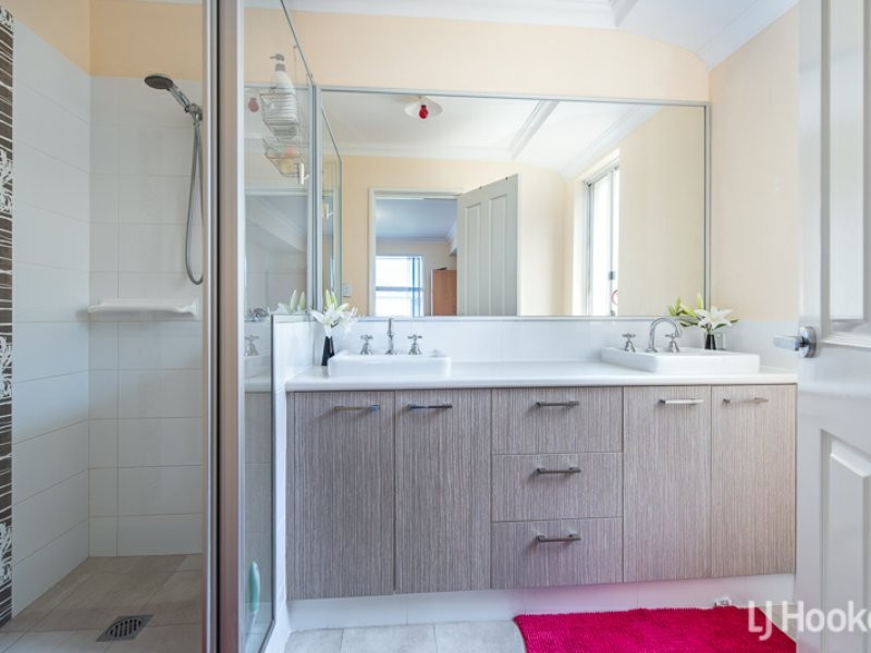 26 Bradley Street, Southern River WA 6110