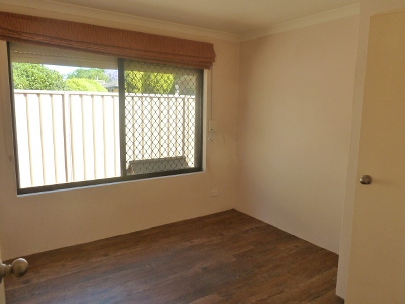 2 Stanford Street, Maddington WA 6109