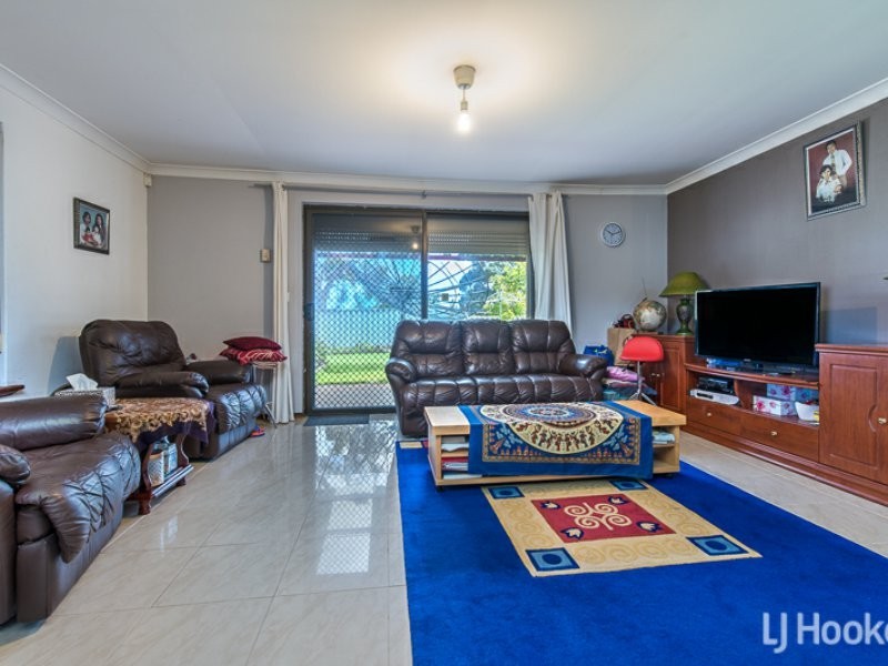 63 Warton Road, Thornlie WA 6108
